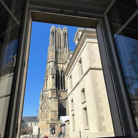 Le Petillant - Cathedrale Reims Kültér fotó